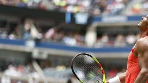 El español Rafael Nadal enfrenta un US Open en medio de temperaturas extremas. (Foto: EFE/EPA/JUSTIN LANE)