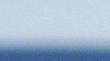 Novak Djokovic devuelve una bola a Joao Sousa.