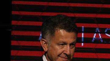 Juan Carlos Osorio fue presentado oficialmente como técnico de Paraguay