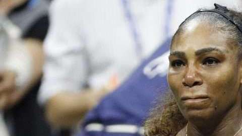 El evidente enojo de Serena Williams en la final del US Open. (Foto: EFE/EPA/JUSTIN LANE)