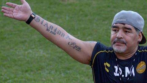 El argentino Diego Armando Maradona sigue capoteando las críticas en México. (Foto: EFE/Juan Carlos Cruz)