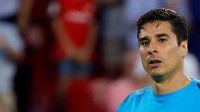 El portero mexicano Guillermo Ochoa se lamenta tras la derrota ante Sevilla