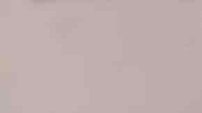 La madre de la menor acosada publicó las imágenes en Facebook.