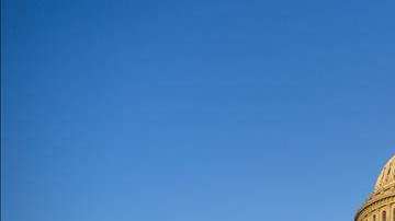 Peters se presenta al Congreso en las elecciones del 6 de noviembre.