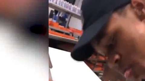 El empleado enfrentaría cargos criminales por el hecho.