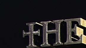 Corin Hardy en el estreno de The Nun en Hollywood.