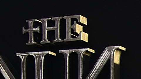 Corin Hardy en el estreno de The Nun en Hollywood.