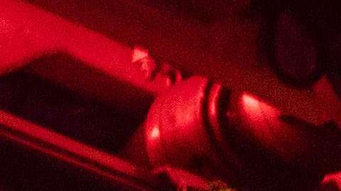 bomberos inspeccionan viviendas tras las explosiones de gas en North Andover.