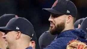 Boston Red Sox celebró este jueves el título divisional Este de la Liga Americana en Yankee Stadium.  (Foto: Jim McIsaac/Getty Images)