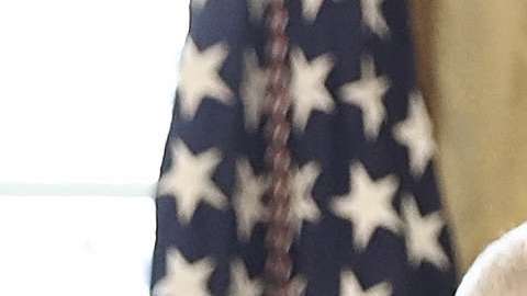 Pence fue solidario con el irrespetado Fiscal General