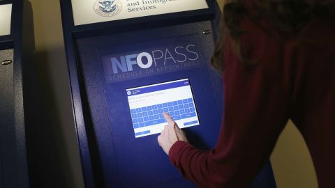 USCIS ofrece la opción "premium" a varios tipos de visas.