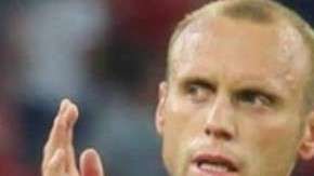 Denis Glushakov, capitán del Spartak de Moscú vivió un momento realmente incómodo.