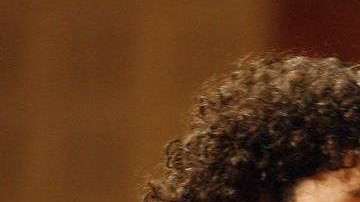 Es el director de la centenaria Orquesta Filarmónica de Los Ángeles