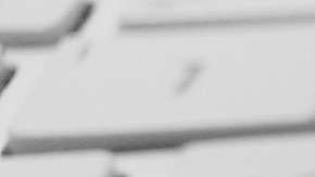 Son casi imperceptibles, pero también muy últiles. Al menos sí lo fueron en los primeros tiempos de las máquinas de escribir.