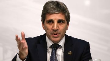 El responsable del Banco Central de Argentin, Luis Caputo ha presentado su dimisión el martes./AGUSTIN MARCARIAN/AFP/Getty Images