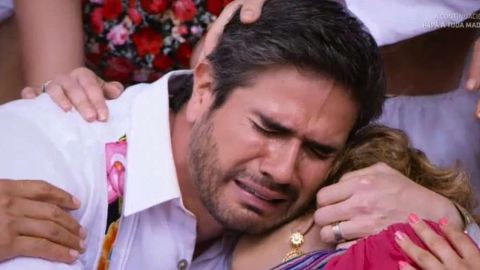 Daniel Arenas en la escena final de "Mi marido tiene familia"