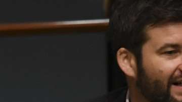 Jacinda Ardern fue con Neve y con su marido a la Cumbre por la Paz, donde dio un discurso