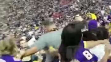 Fanáticos de Rams y Vikkings protagonizaron una pelea en Los Angeles Memorial Coliseum