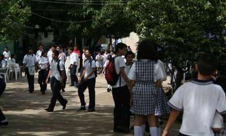 Urgen mejoras en las aulas de la Isla.