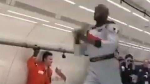 Usain Bolt, el amo y señor de la velocidad sin fuerza de gravedad.
