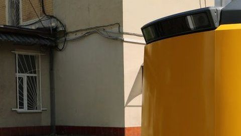 Matreshka es un taxi de conducción automática que está en pruebas de manejo en el primer campo de entrenamiento de transporte autónomo en el Tecnoparque Kalibr, en Rusia.