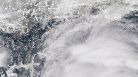 Michael dejó varios muertos en Centroamérica antes de dirigirse hacia el noroeste de Florida.