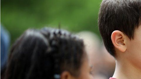 Si una persona nace en Estados Unidos, recibirá la ciudadanía estadounidense.