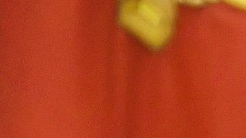 El pastor Andrew Brunson (i) ora por el presidente  Donald J. Trump (d).