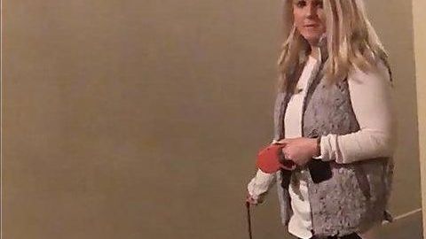 La mujer que discriminó. Captura