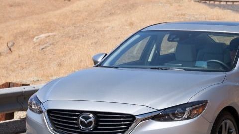 La suspensión del Mazda6 2009 y 2010 se oxida fácilmente zonas saladas