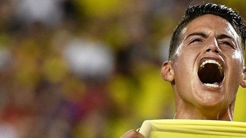 El colombiano James Rodríguez festeja su golazo ante EE.UU. (Foto: EFE/Gerardo Mora)