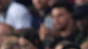 Lionel Messi abandonó el Camp Nou con visible dolor. (Foto: EFE/Alberto Estévez)