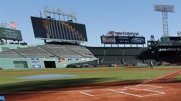 Fenway Park ya espera a Dodgers y Red Sox para la Serie Mundial. (Foto: EFE/ John G. Mabanglo)