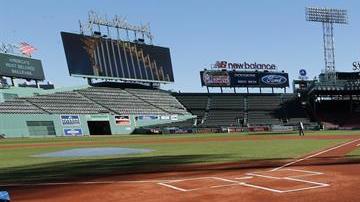 Fenway Park ya espera a Dodgers y Red Sox para la Serie Mundial. (Foto: EFE/ John G. Mabanglo)