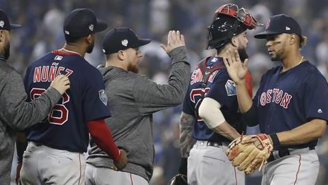 Boston derrotó 9-6 a Dodgers y está a un triunfo de conquistar la Serie Mundial
