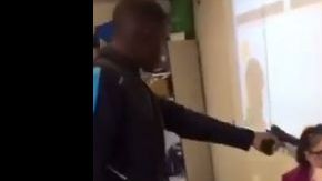 La maestra no quería denunciar a los estudiantes.