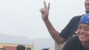 Angelina Jolie con un grupo de refugiados venezolanos