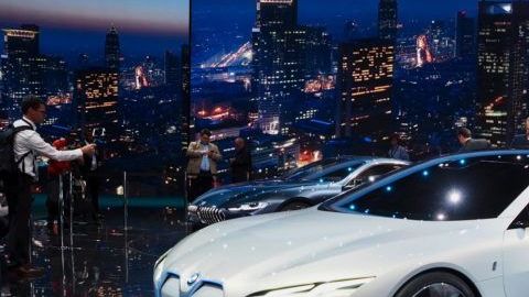 EL BMW i4 saldrá en el 2021