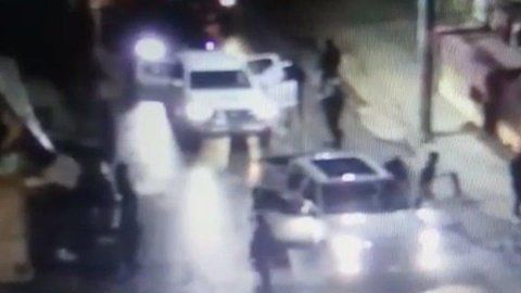 Los desconocidos estuvieron varios minutos en la zona.