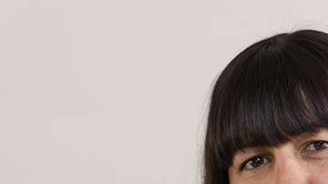 Natalie Diaz (i) y Livia Eberlin.