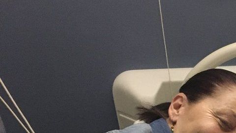 El señor Livingston pudo jugar pese al accidente. Jefferson Stratford Hospital