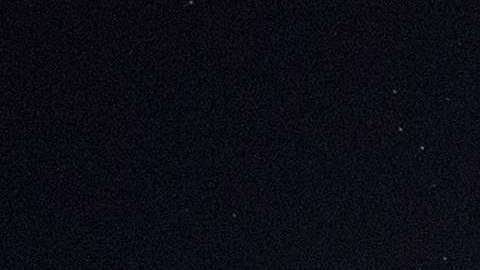 El cohete SpaceX Falcon 9 se curva alrededor de la Tierra.