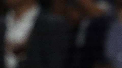 Aaron Judge (99) celebra con Giancarlo Stanton.