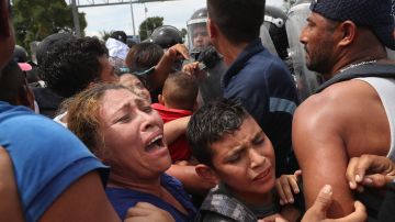 Autoridades acusan a los inmigrantes de entrar a México a la fuerza