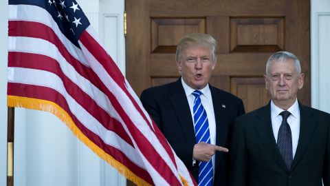 El presidente Trump y el general James Mattis.