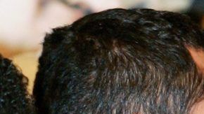 Oscar De La Hoya y Floyd Mayweather se tiran mutuamente con el Canelo en medio (Foto: ROBYN BECK/AFP/Getty Images)