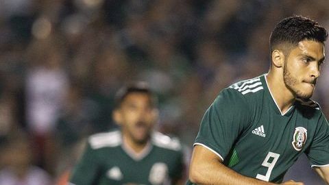 Raul Jiménez festeja el gol del gane para el Tri ante Costa Rica. (Foto: Imago7)