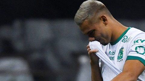 El paraguayo Walter González delantero del León FC, está en el ojo del huracán. (Foto: Imago7/Sebastián Laureano Miranda)