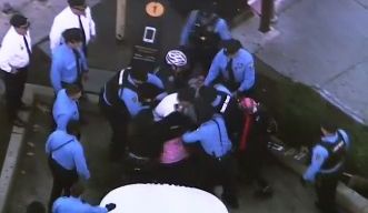 Al menos 14 jóvenes fueron detenidos.