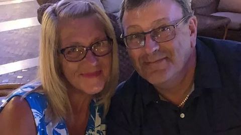 David Humphries junto a su esposa Lynda.